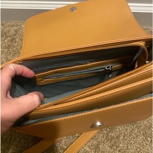 Pixie Mood Zoe crossbody bag